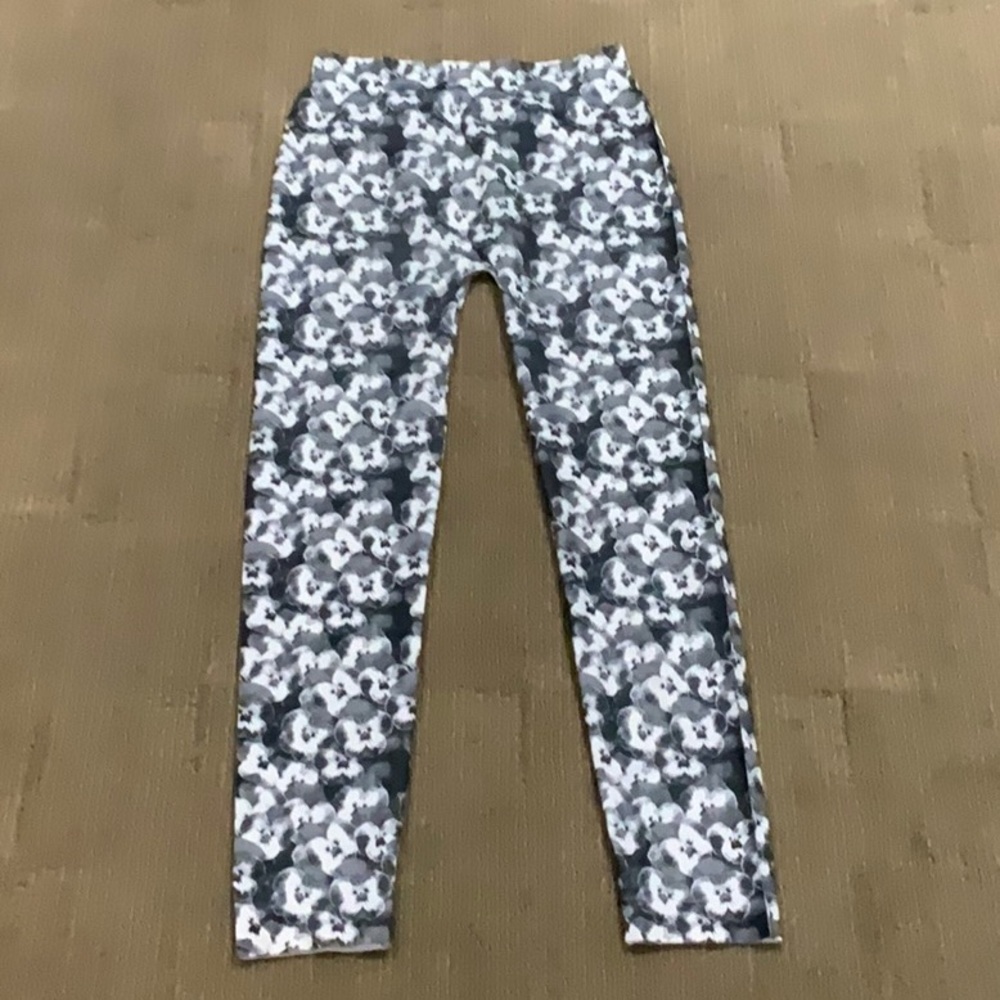Kids Gray Flower Leggings